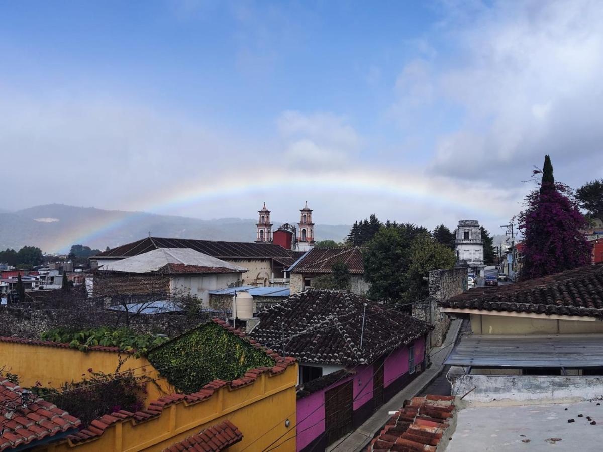 Auberge de jeunesse Casa Satoshi à San Cristóbal de Las Casas Extérieur photo